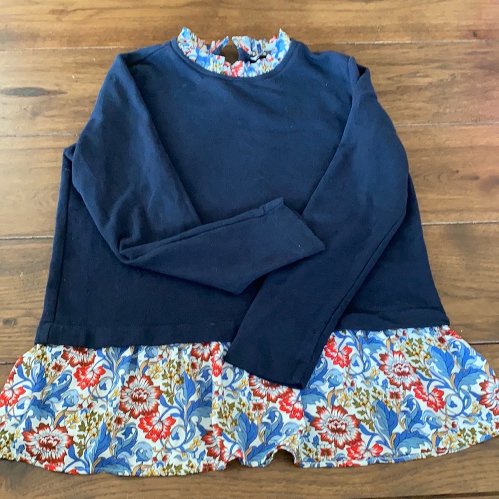 LOFT sweater with flower details. Size M.